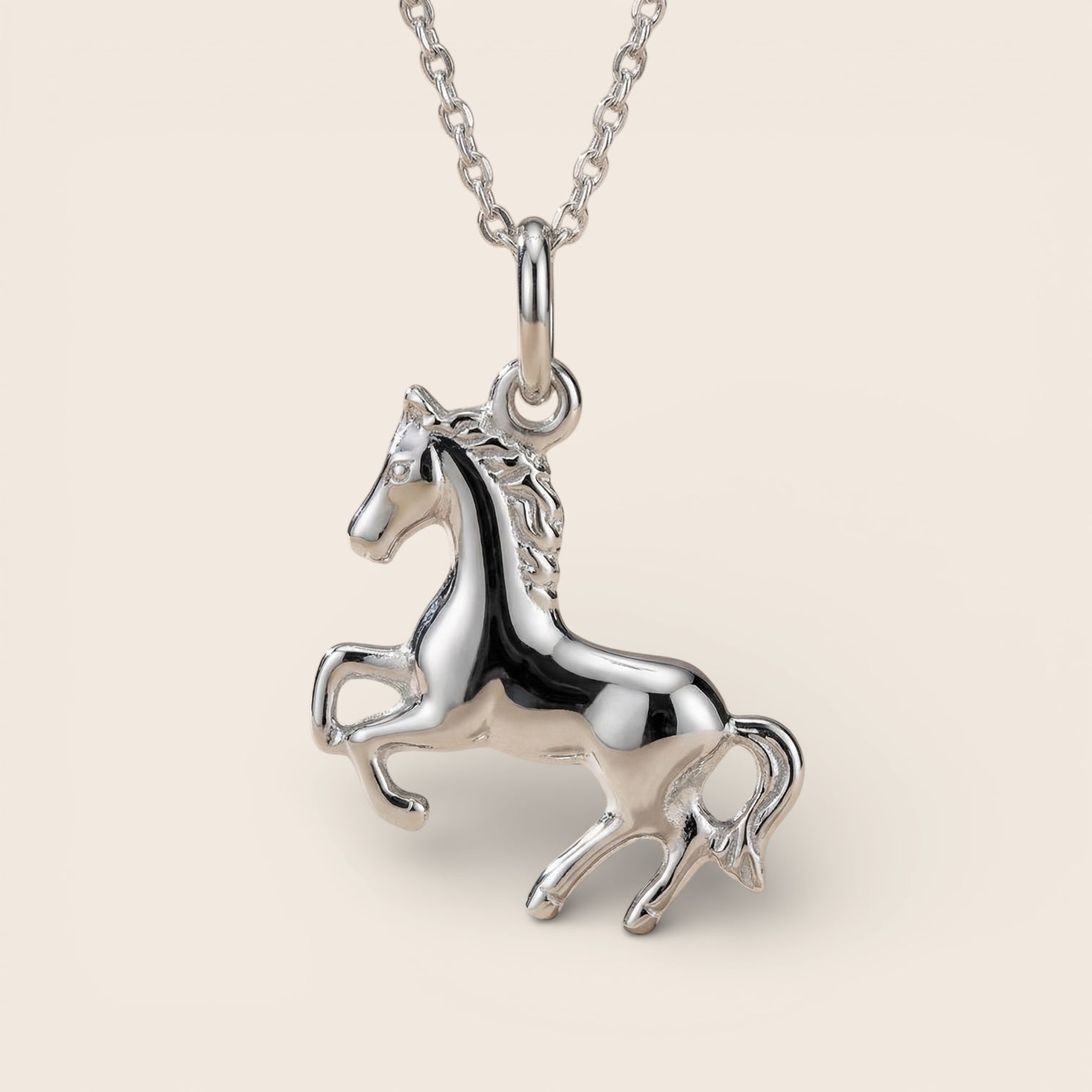 Pferd Anhänger Halskette Hochglanz  „Symbol für Freiheit & Stärke“ aus 925 Silber