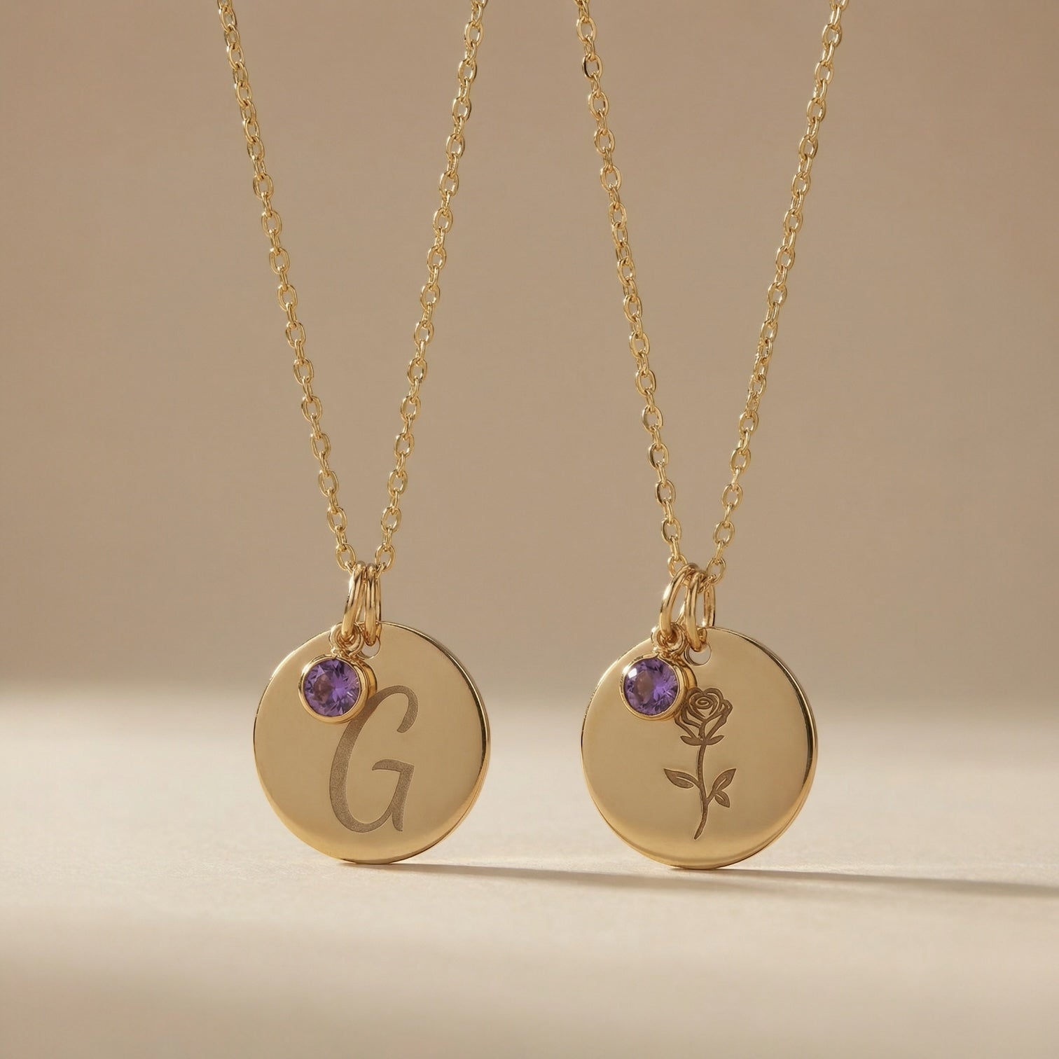 Personalisierte Geburtsblumen- und Geburtsstein-Halskette – beidseitig gravierbarer mit Initiale & Blumenmotiv - aus 925 Silber vergoldet