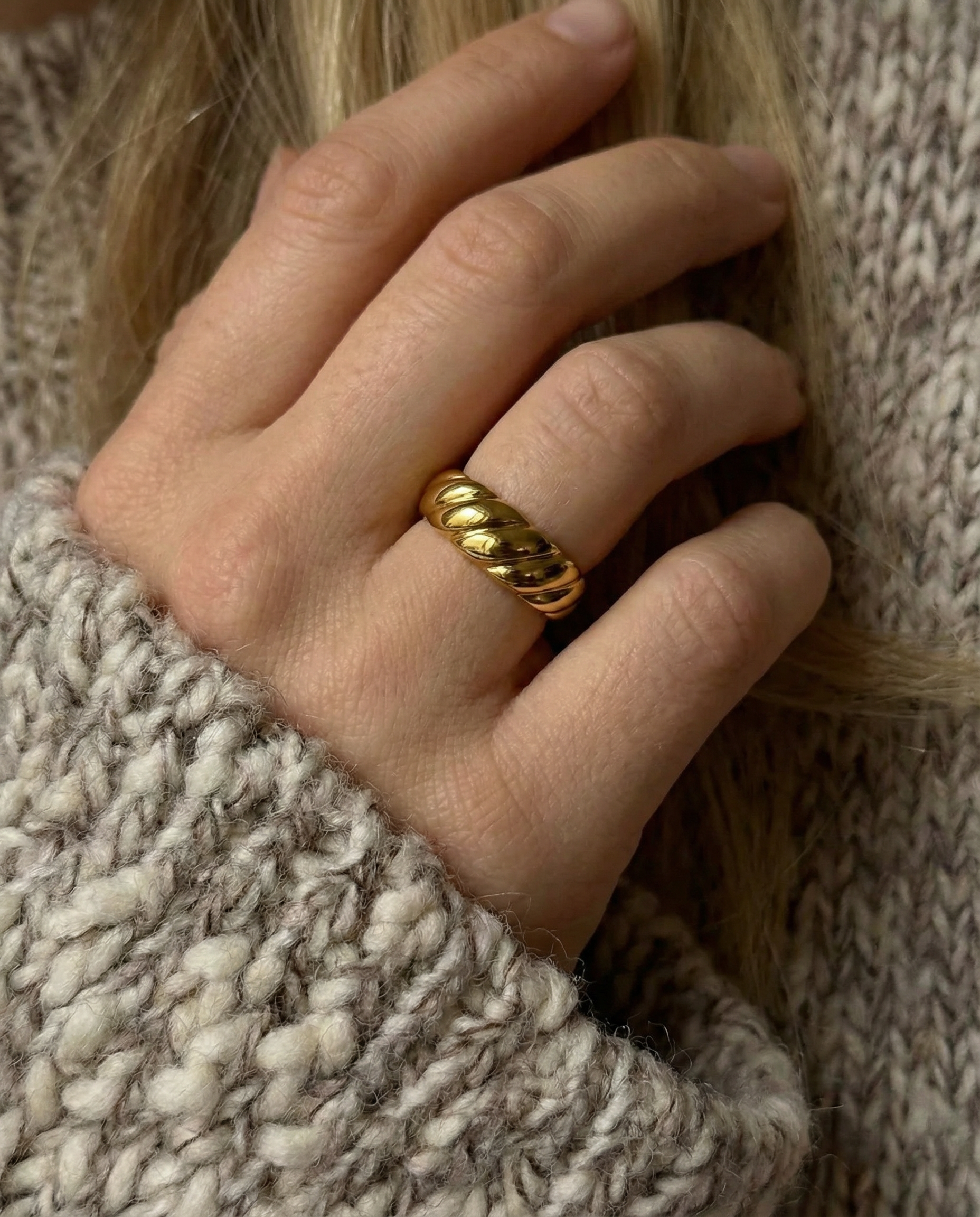 Geschichteter Croissant-Ring – 18K vergoldet aus Edelstahl