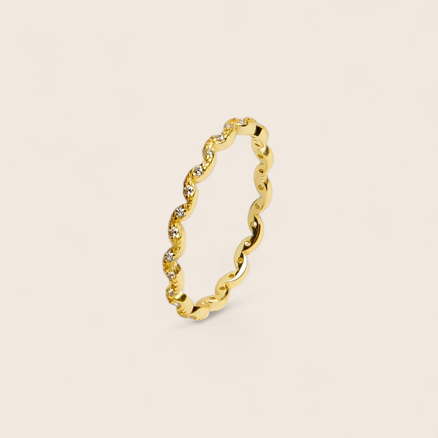 ENDLESS MINIMALIST – Wave-shaped layering ring with sparkling zirconias, made of 925 silver 18K gold-plated