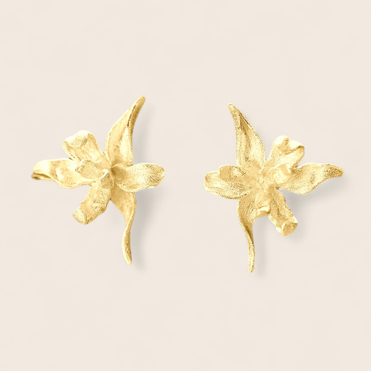 Magnolia flower earrings “Sweet Magnolias” – in 925 silver and silver gold-plated